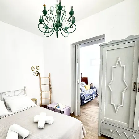 Babis Blue With Private Hot Tub Apartmán
